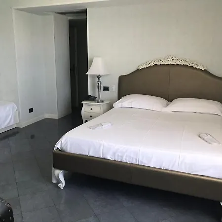 Hotell Marina & 4*
