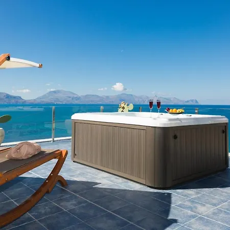 Essence Sicily - Marina & 4*