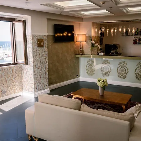 Essence Sicily - Marina & Szálloda Balestrate
